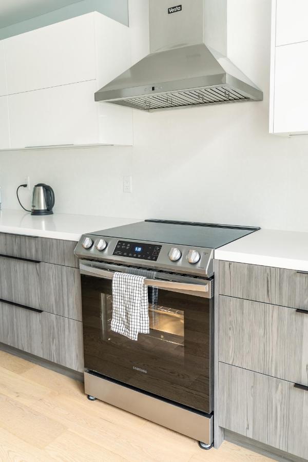 Fancy Downtown House With Hot Tub & Bbq By Globalstay 多伦多 外观 照片